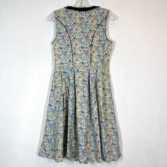 Scarlet Darkness Floral Dress Small German Dirndl Bavarian Oktoberfest - Picture 3 of 12